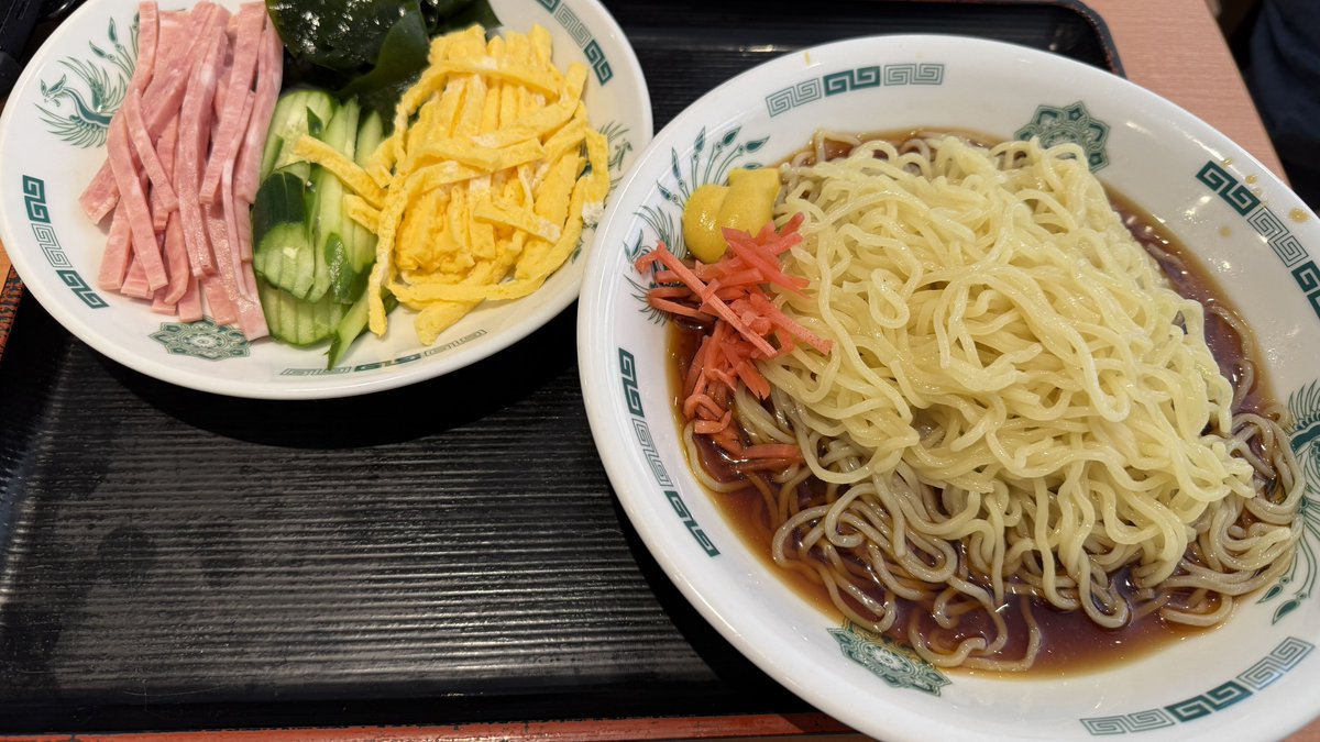 日高屋の冷やし麺
何も考えずカラシを全部溶かしたら辛すぎて涙目になりながらたべることになったのでみなさんは気をつけてください