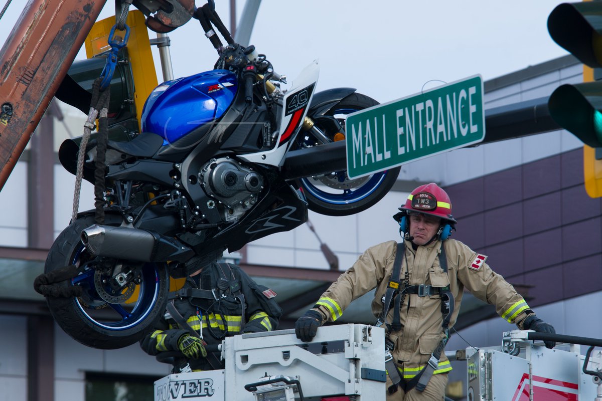 TrainDev1's tweet photo. Here's my photos of the motorcycle crash in Delta, BC today. Friend of mine at the local fire department tells me rider survived with broken femur. Extraordinarily lucky, ride safe everyone. https://t.co/ZSbcjYHYys