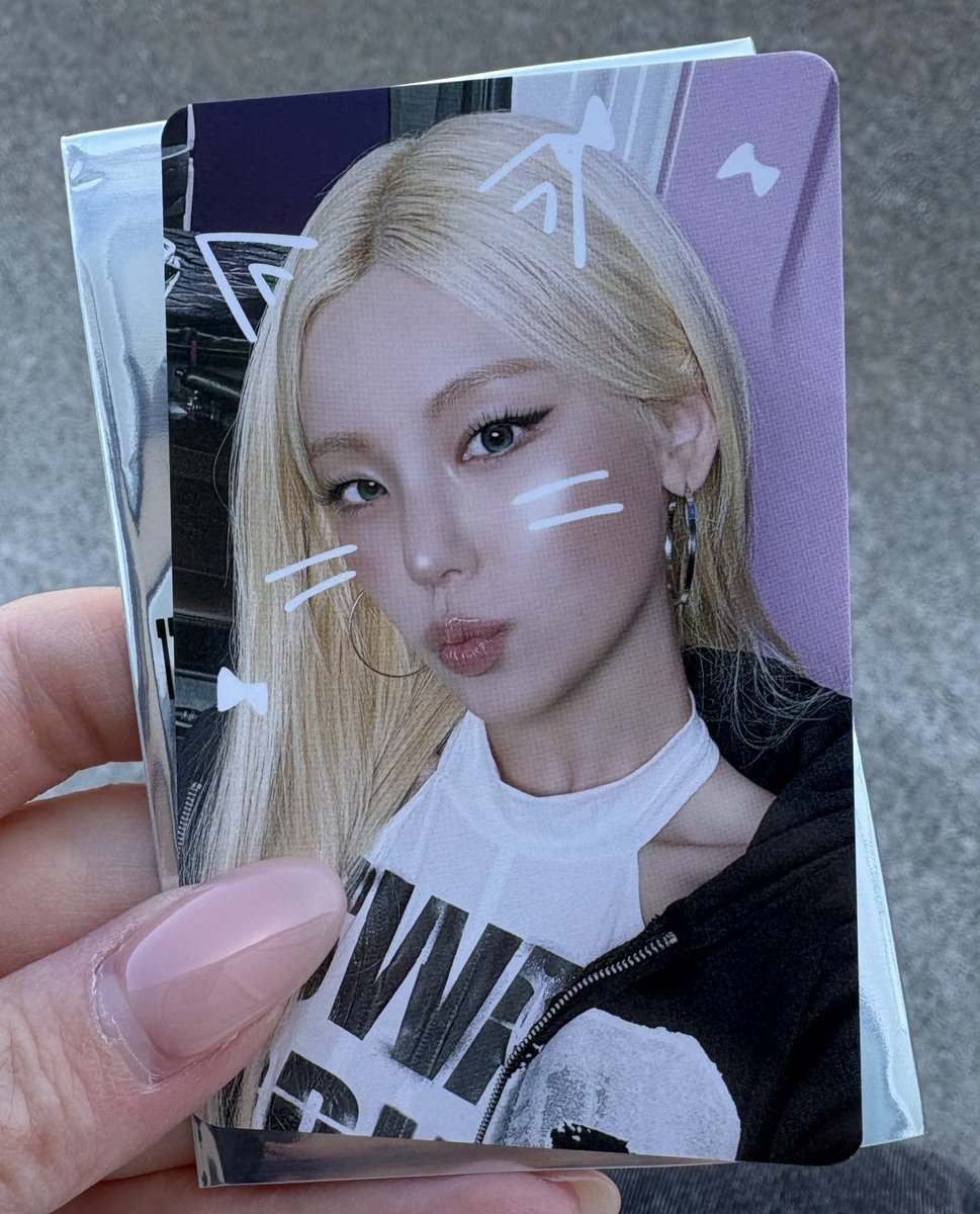 ITZY リュジン 特典トレカ お渡し会1部 whoop 出回りなし ITZY 1万円特典トレカ 交換 【譲】 イェジ 【求】リュジン ゆるく募集