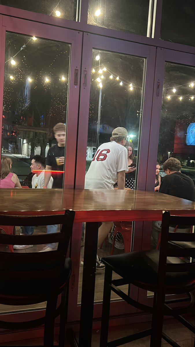 FinkleSusan1's tweet photo. Signed jersey to the bar #megashrink https://t.co/UIClbkgAp1