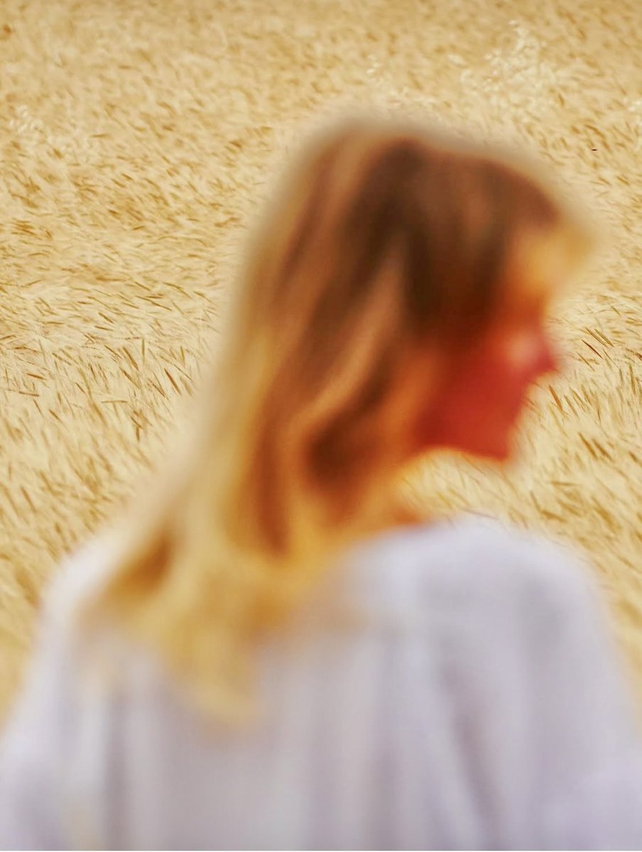 LacanInAust's tweet photo. “Desire is situated in what is beyond what is nameable, in what is beyond the subject.”

Jacques Lacan, Desire, page 438 
Photograph by Sasha Elage, 2025 https://t.co/t6LnaM592l