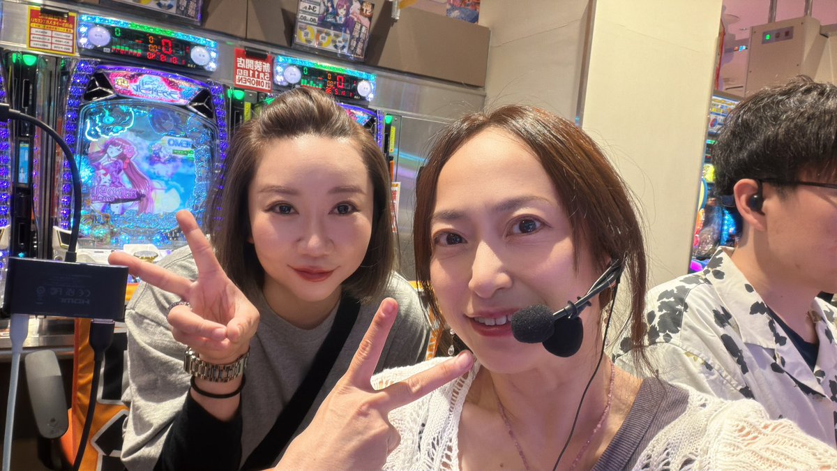 boo_mickeyboy's tweet photo. #羽柴まゆみ さん 
#助六 さん 
同時来店w 
初めて会うお二人🥹

生配信中なのに
対応してくれた🥹 ✨️
ありがとうございます😊 https://t.co/lD308196Me