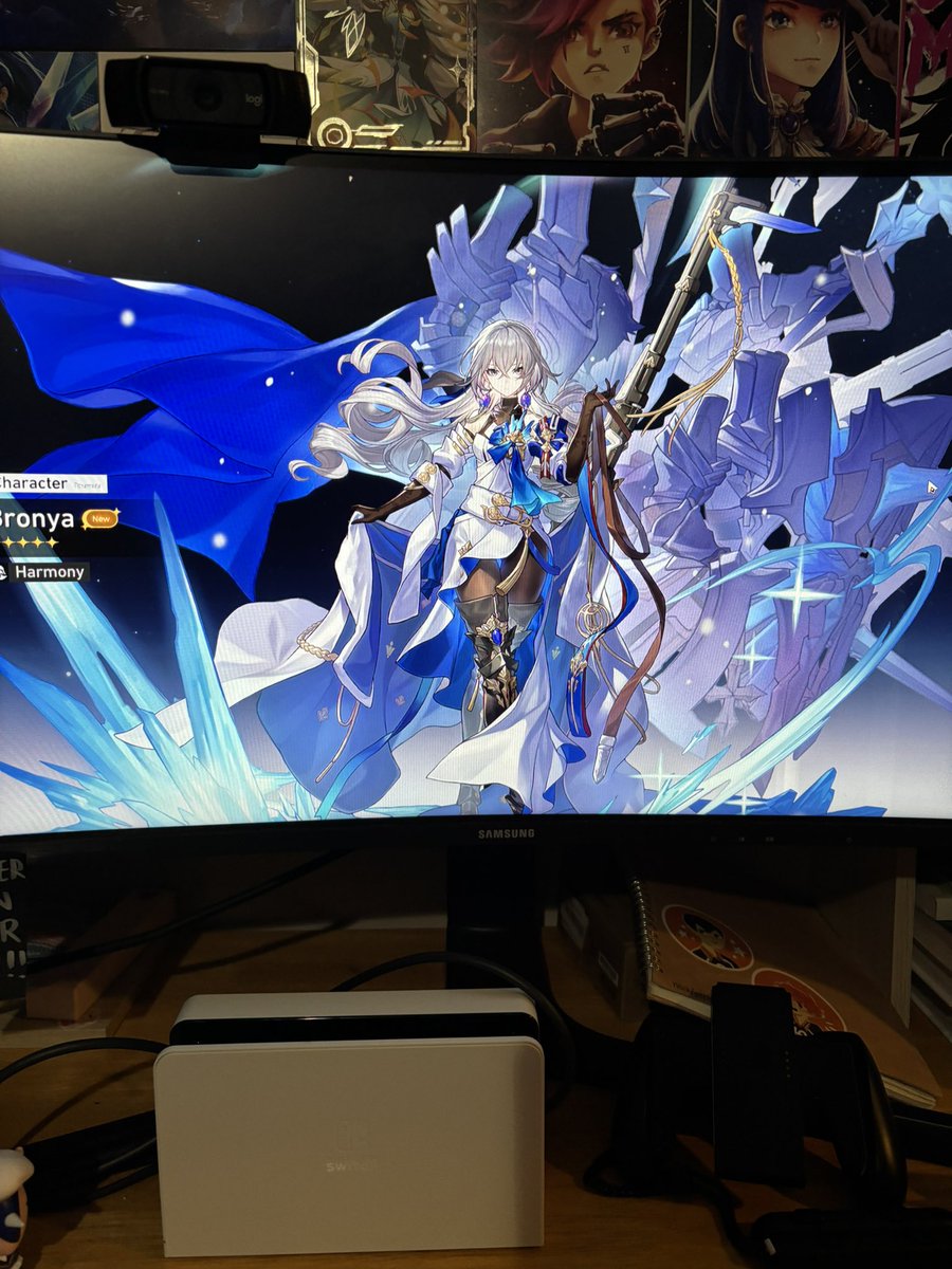 retr0hearts's tweet photo. no firefly but that’s okay because I lost to bronya ❤️ https://t.co/HWIL3V1xLF