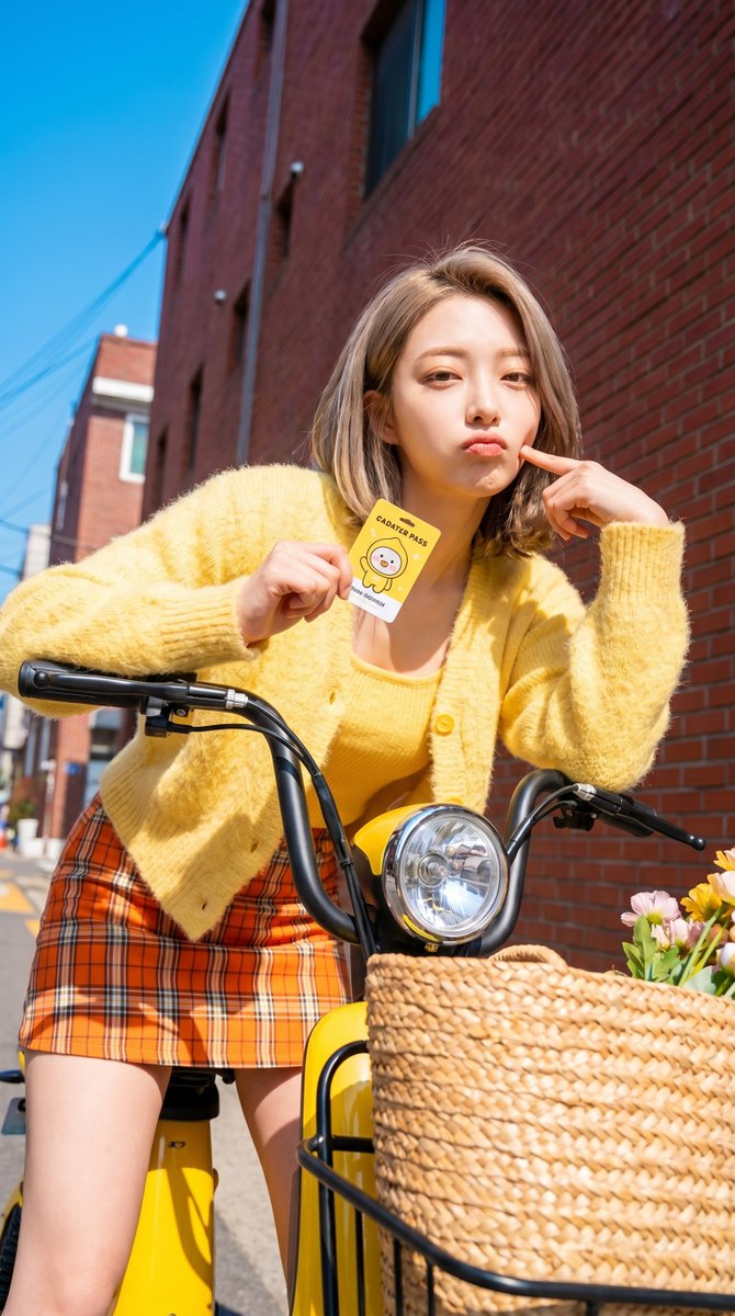 Sunちゃん33‪₊✼̥୭* sunshine parked in the front basket tiny pass, big summer mood 夏