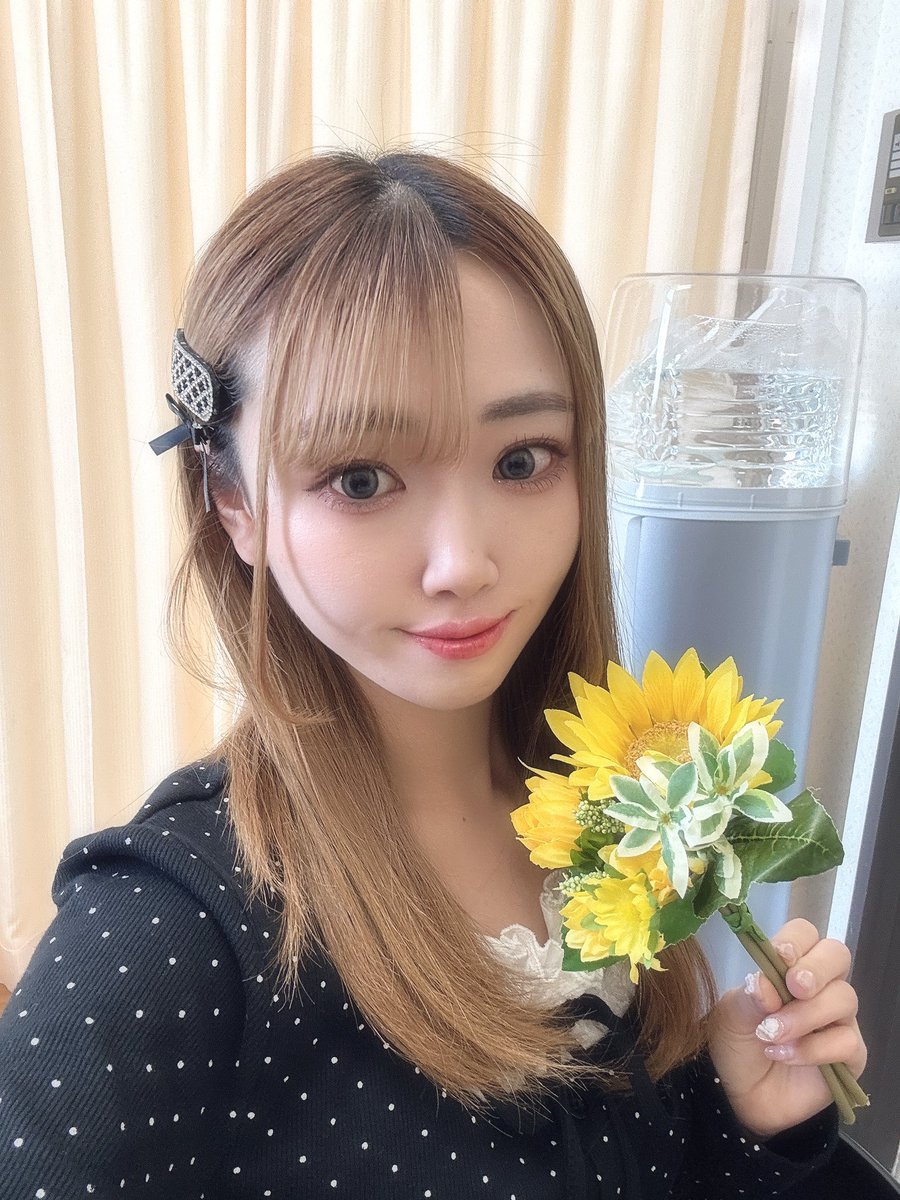 おはようございます！！！☀️💘 ひまわりさん到着してます