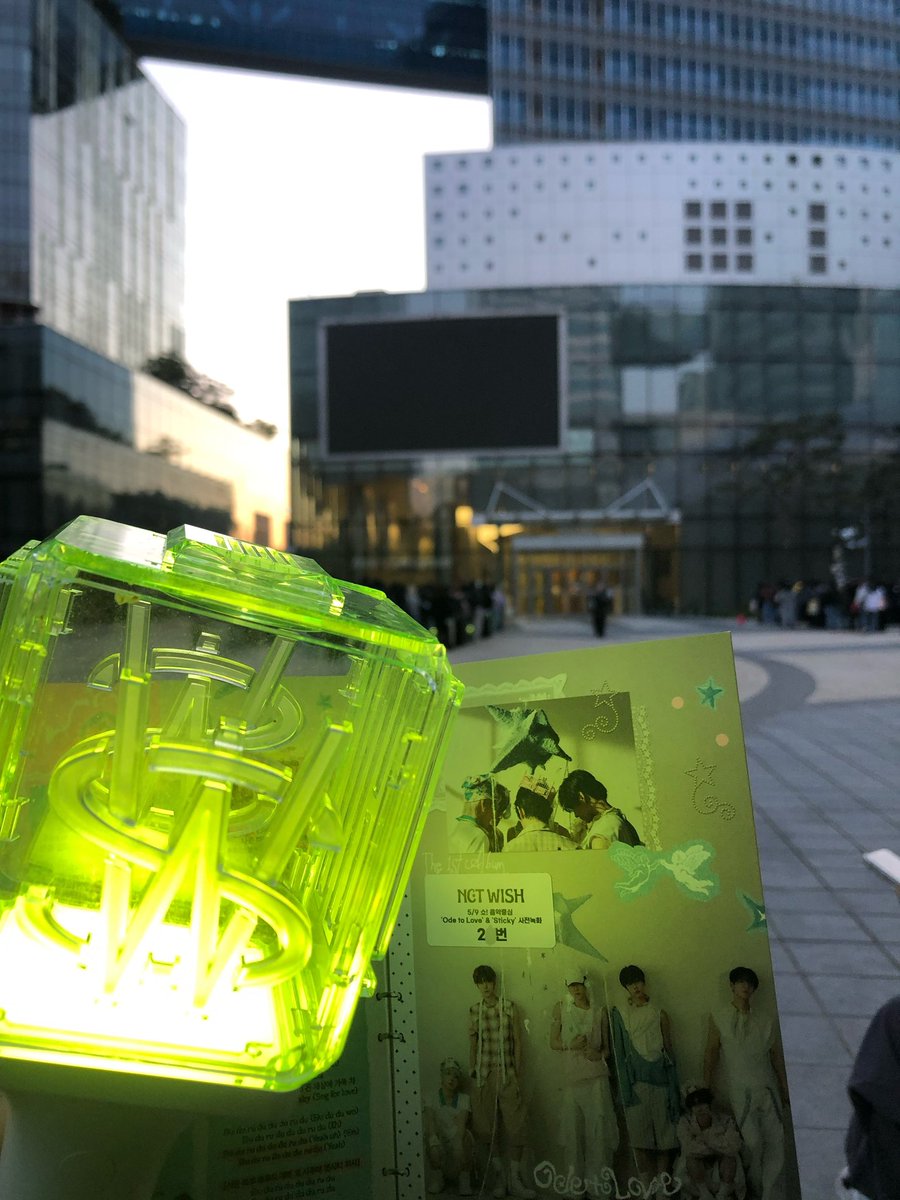 4errorhttp5's tweet photo. 스티키 더 하자… https://t.co/Q8DWHYQByv