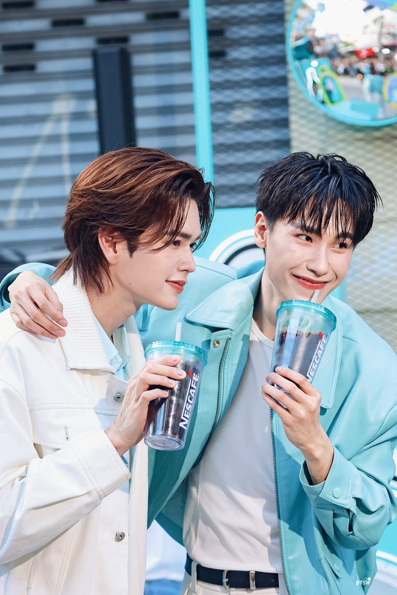🫳💙💛💕
JUNIORMARK X NESCAFE
#NESCAFEMixAndMoveBarxJuniorMark
 ﾟ⋆☼ #JuniorMark #จูเนียร์มาร์ค ⋆｡☾