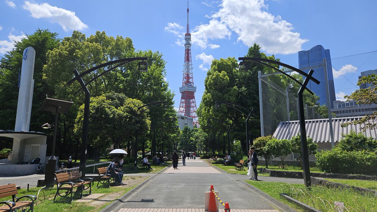 Yossha299792's tweet photo. 偶然 座った公園のベンチにメッセージ

調べてみたらなんと こんなところにも韓国つながりが・・・ https://t.co/BiyraRZ4bC