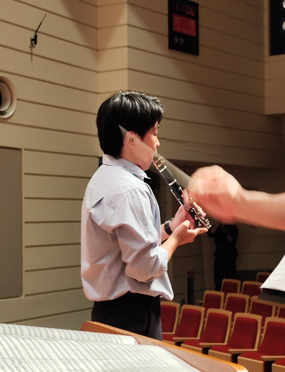 yed_we's tweet photo. エントドル ウインドアンサンブル
第6回定期演奏会🎵

本日15時より！

リハーサル始まりました！
あれ、クラリネットが短くなってる？？ https://t.co/XLIJKCdEtg