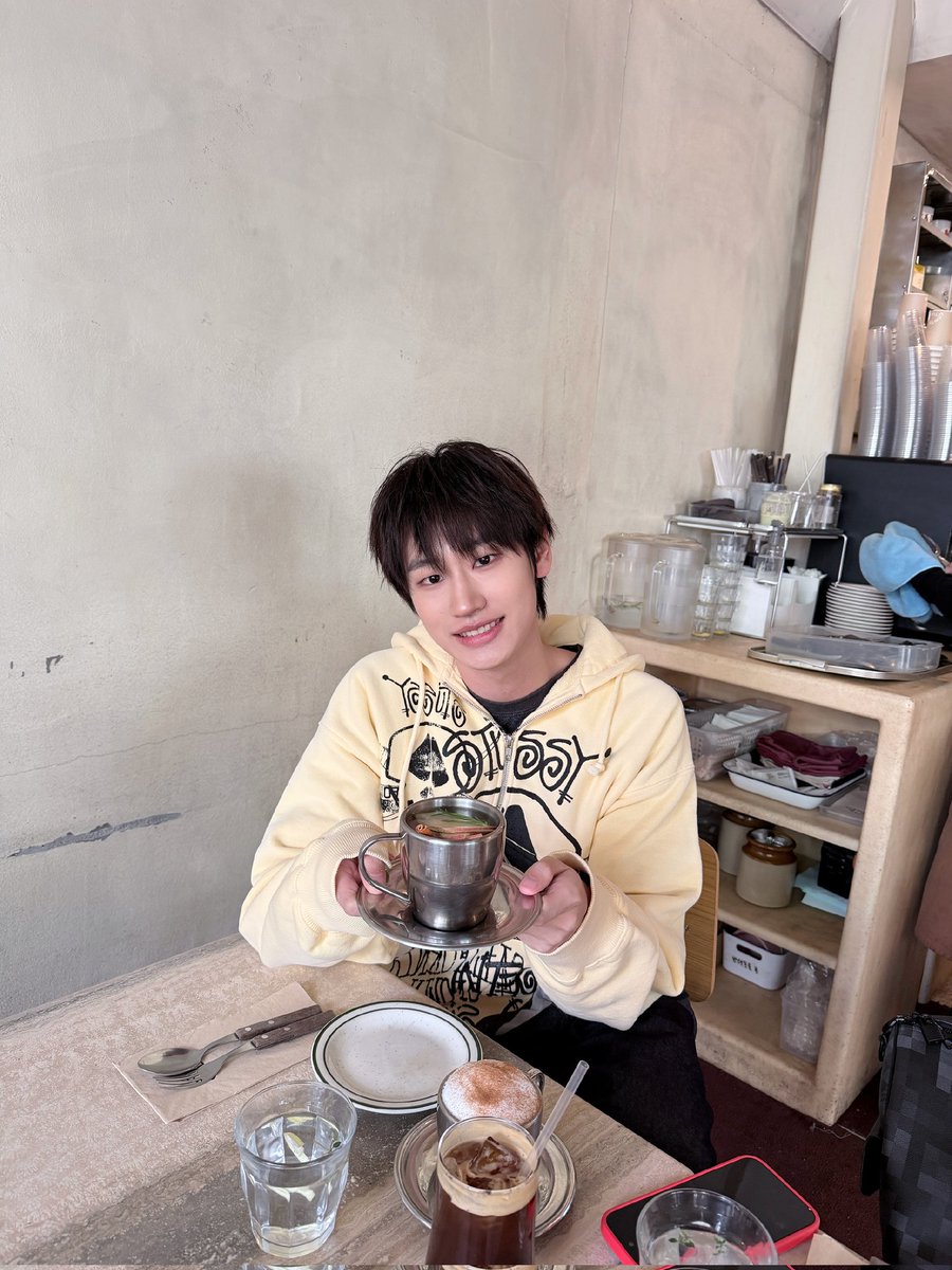 AKdengnihuilai's tweet photo. 🦆 Đây là coolman sao?
(+)

#AKOOLMAN #AK刘彰 #LiuZhang #Akira #AKLưuChương https://t.co/f1ecTGxW8k