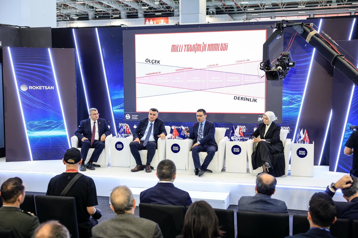 DrIsmailAri's tweet photo. #SAHA2026 Milli Teknoloji ve Yetkinlik Hamlesinde İnsan Kaynağının Stratejik Rolü Panelimizden görüntüler. https://t.co/qZfxq0UsTK