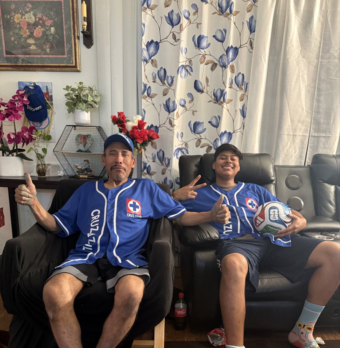 xdthisguy's tweet photo. #QuienPegaMasFuerte https://t.co/kXJJ57wyDq