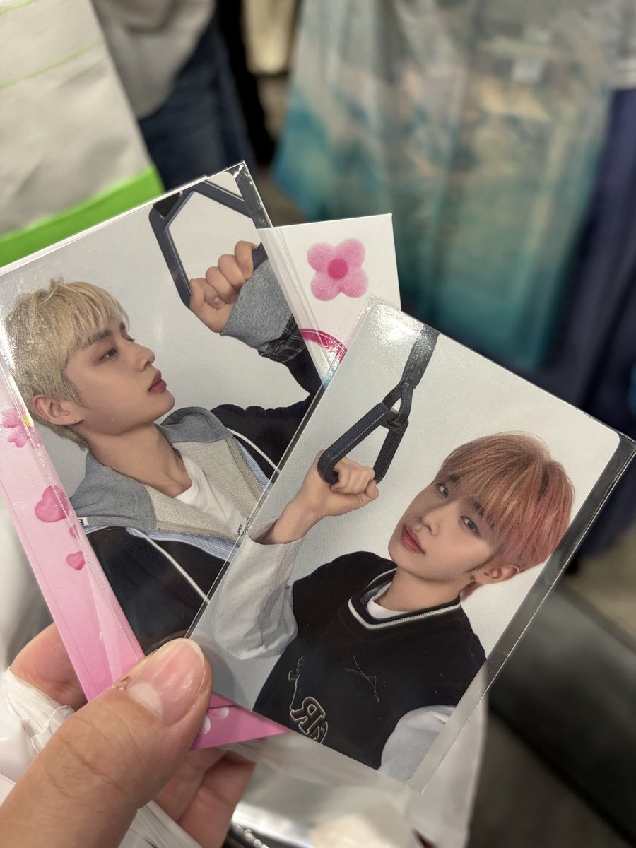 zb1_Runo_'s tweet photo. kcon 7000円トレカ　zb1 

【譲】ジウン、テレ

【求】メテュ

会場内手渡し可
お気軽にお声がけくださいませ🫶 https://t.co/fCM2FACKKj
