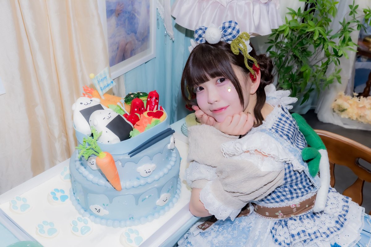 mipo_yoruami's tweet photo. #みぽたぽた生誕2026
携わってくださった
素敵なクリエイターのみなさま🤎

写真: ポテさん @pote_yamamura 

舞台装飾: キャロラインさん @kyaro29 

衣装: Fille lilasさん@lilac_maidol 

イラスト: hajiさん@zurazzz 

生誕曲 
作詞: AMAMOGUさん @amamogu_ 
作曲: TOTEM HIM'Sさん @totemhims 
編曲: なかどんさん @jw_youmi 

おかげで最高の時間になりました☺️
他にも関わってくださった全てのみなさま、
本当にありがとうございました🩵