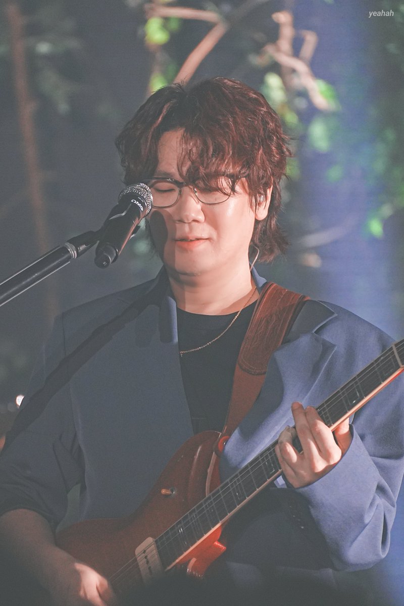 예아 tweet media
