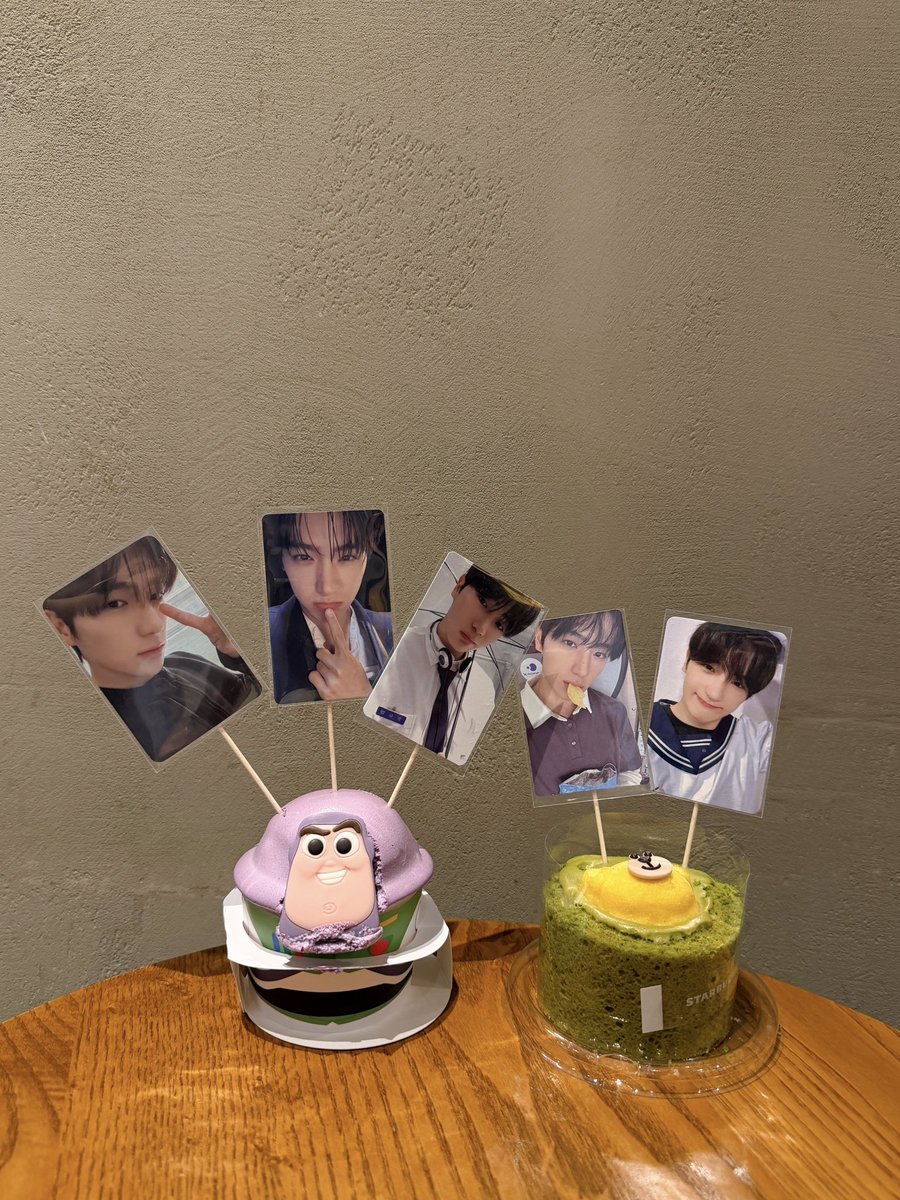 한비 tweet media