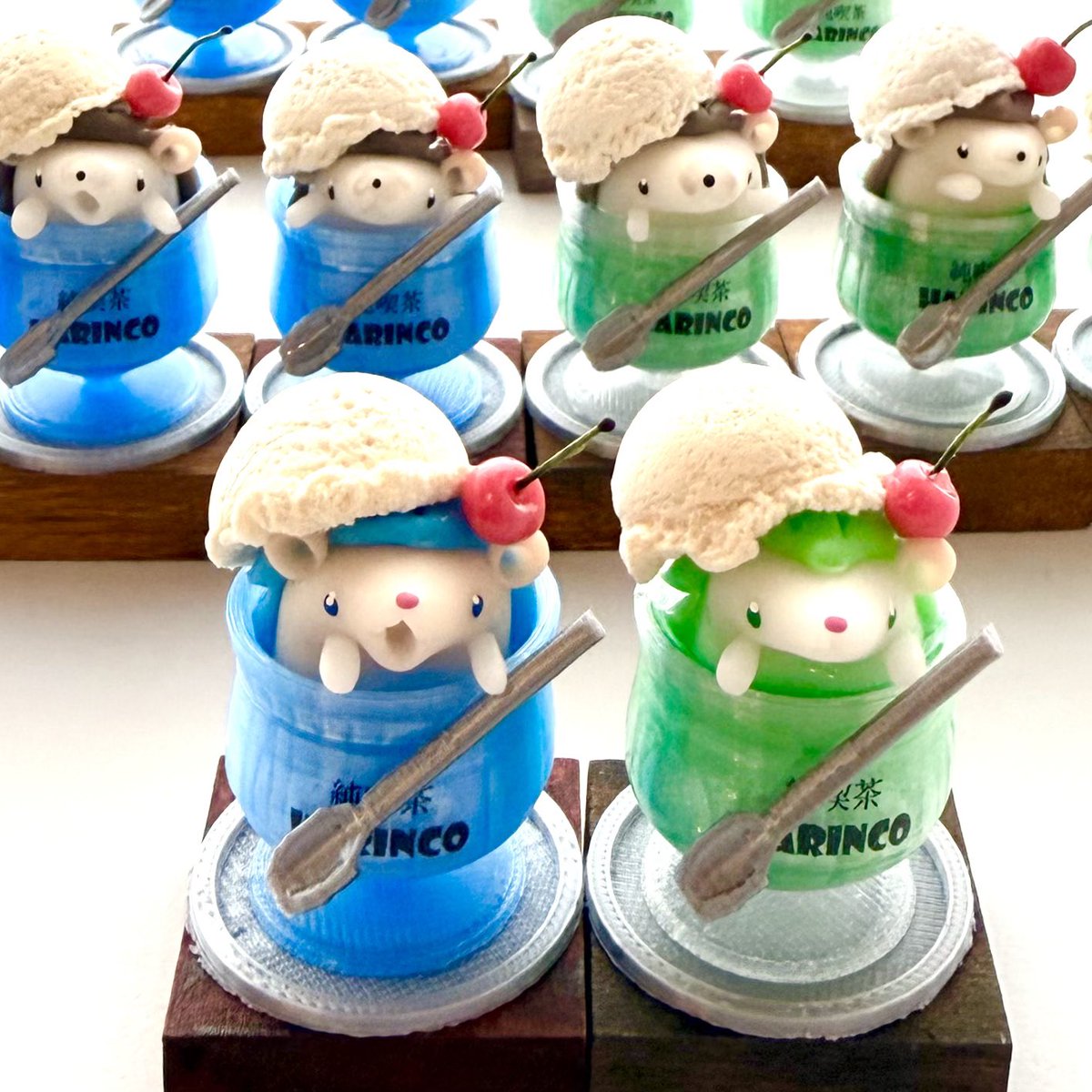 zakkabappy's tweet photo. 【デザインフェスタ63】
🚩出展日 5/23(土)24(日)両日
🚩出展名 Bappy
🚩ブース番号 西4F N303.304
#デザフェス63リポスト
@designfesta
絵本から飛び出したような台座3cmの小さな物語。主役のハリネズミの他、ハムスターやうさぎ等も。100種類以上の物語から、今回は春夏バージョンが並びます♪ https://t.co/yjR6ZlU9FB