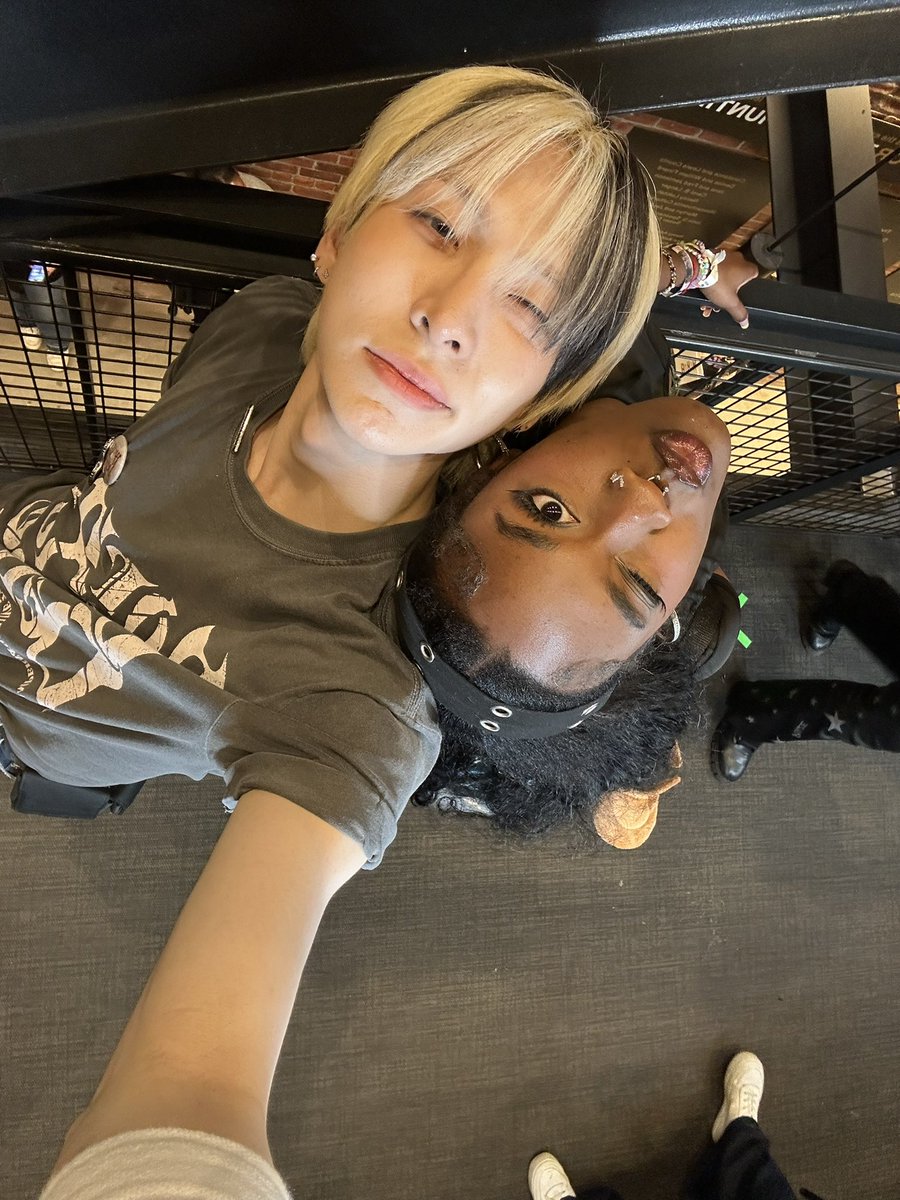&dada D-14 🦖 tweet media