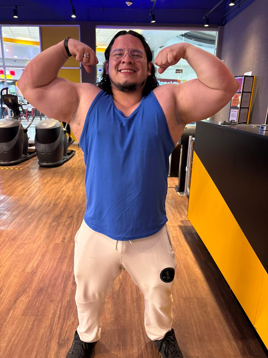 jo_DavZepBra's tweet photo. ¡A doblar tamaños!
Aprovecha el descuento en el acceso a mi canal de telegram,  vamos a estallar!
#MuscleLoad #muscle #beastmode #bodybuilding #bulk #grower #growing #massive #nevergiveup #bigger #bulge #supersaiyan #biceps #huge #nopainnogain #handsome #power #animemuscle #gym https://t.co/36Aw0a9BJr