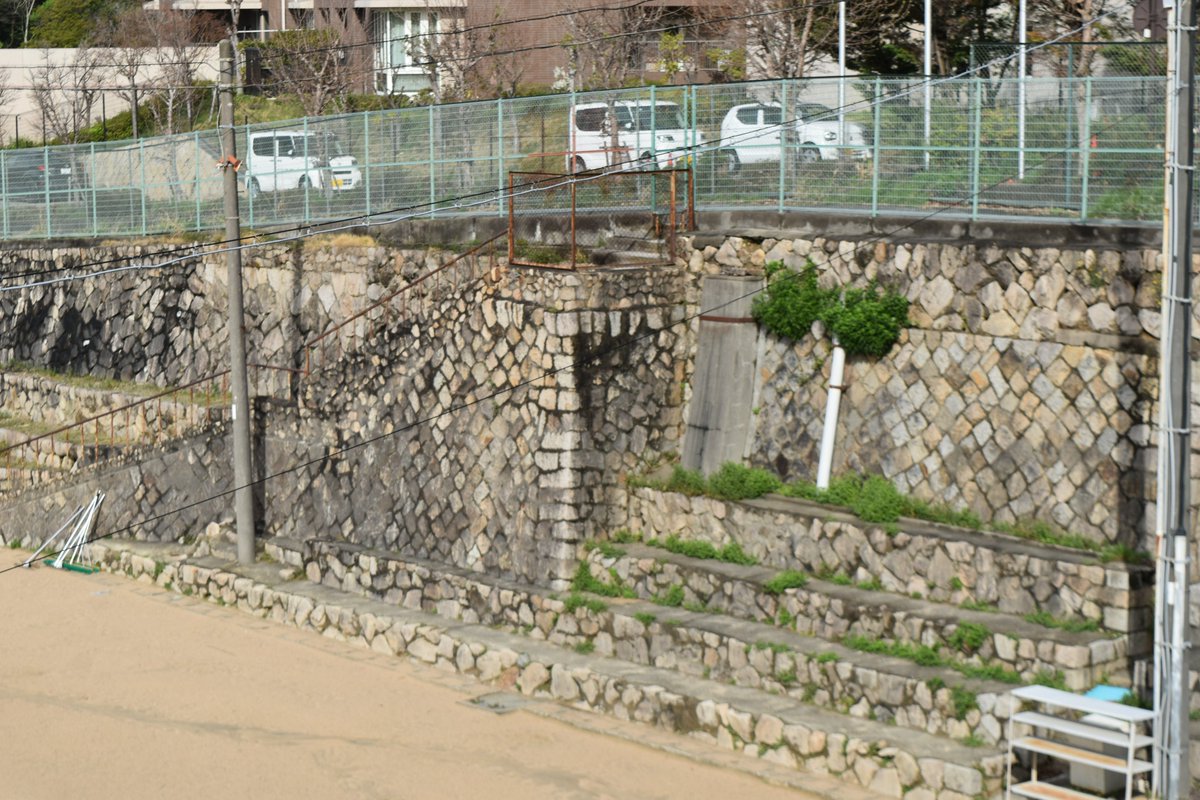 灘区長峰台に遺るカナディアン・アカデミーの石積みです（2026年4月