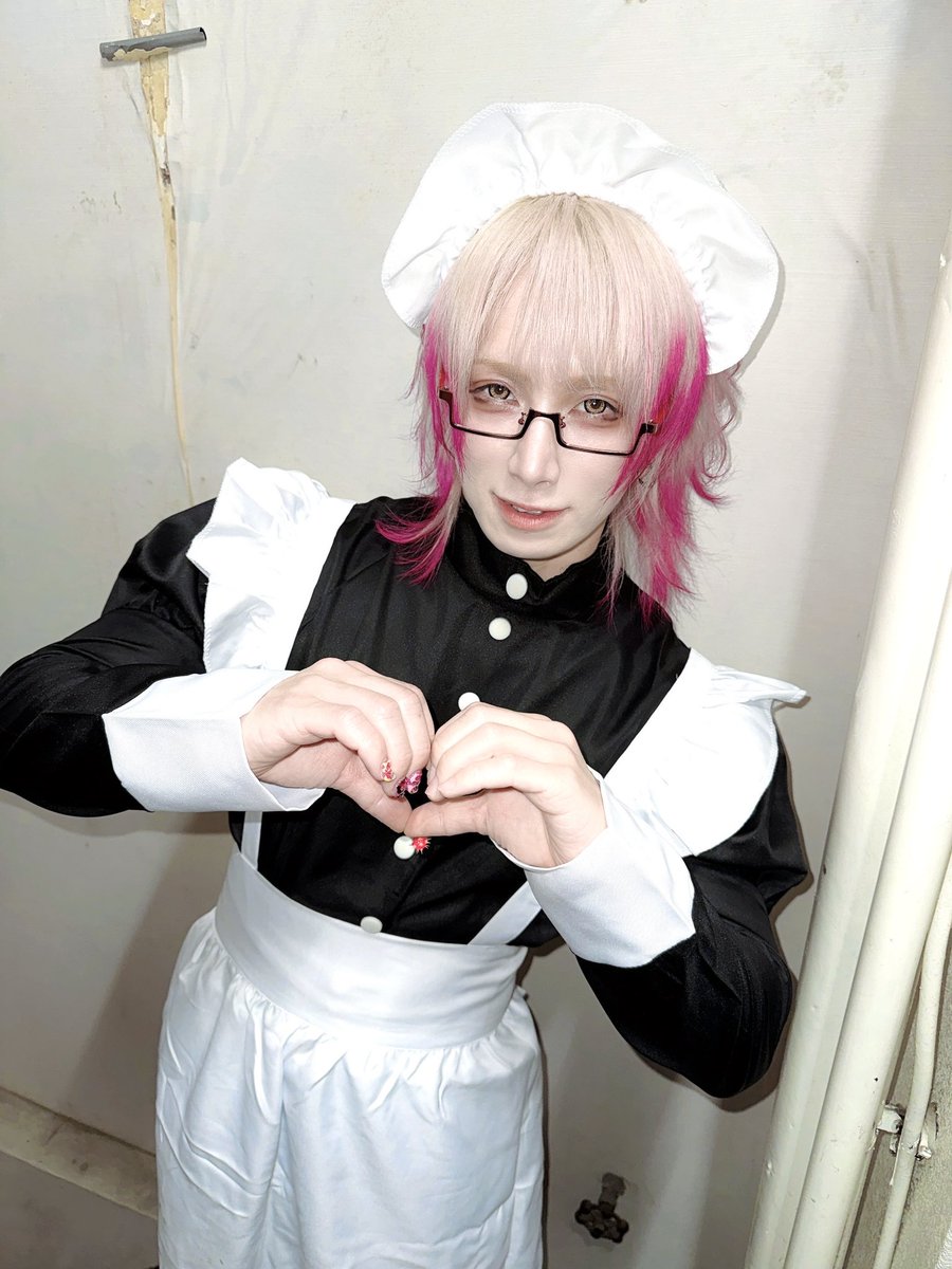 メンズのメイド服が好きな人？🙋 #メイドの日