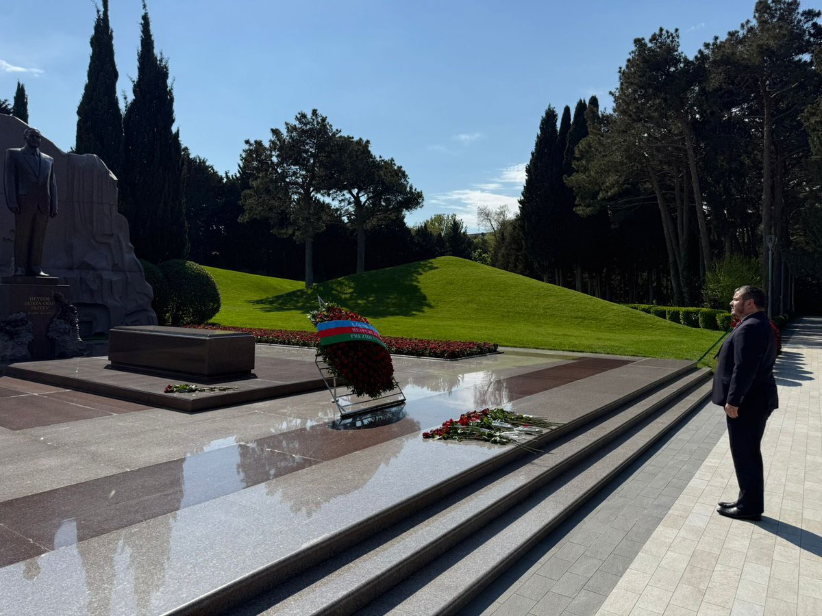 Husyev's tweet photo. Marking the 103rd anniversary of the birth of the National Leader of the Azerbaijani people, Heydar Aliyev, I paid tribute to his memory and laid flowers at the resting place of the distinguished statesman and his wife, Zarifa Aliyeva, at the Alley of Honor. https://t.co/Joubl9xYtm
