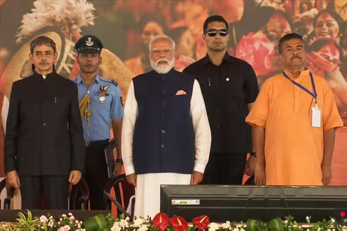 Rajendras900's tweet photo. पश्चिम बंगाल में 
जय श्री राम 
@BJP4UP @kpmaurya1 @myogiadityanath @narendramodi @Swatantrajoshi2 @NeerajSinghSays @rajnathsingh https://t.co/8fIJlhUaTS