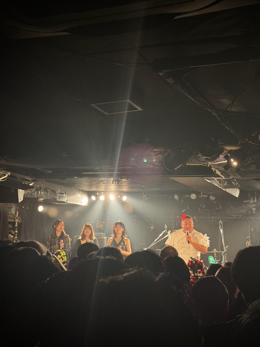 leeeena_psycho's tweet photo. サーセンライブありがとうございました☠️
ゆーやんちゃんのお誘いで参加させていただき、何人か知ってる方ともお会いできてそして新たにファンになってくださった方もいて充実した一日を送れました😌 https://t.co/OMXnPFJh2P