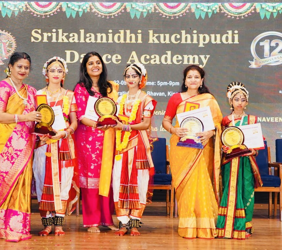 arch2020's tweet photo. I was invited as a Guest of Honour on May 2, 2026 to witness 90 girls perform in Kuchipudi (a State dance form) in Hyd. 

The girls - ages 4 to 20 yrs (Srikalanidhi Dance Academy) &amp; performed to scenes from the Indian epic - Ramayan. Their families cheered loudly in the audience! https://t.co/s0eroe8zB1