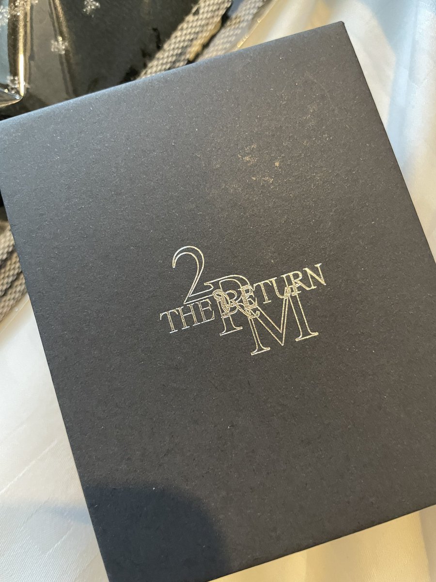 ritywong's tweet photo. I failed the FCくじ, but got a signed リンクBOX!
#ジュノ #JUNHO  #준호 #LEEJUNHO #이준호 #李俊昊 #อีจุนโฮ 
#2PM_THE_RETURN
#2PM https://t.co/RkNGcUN6CM