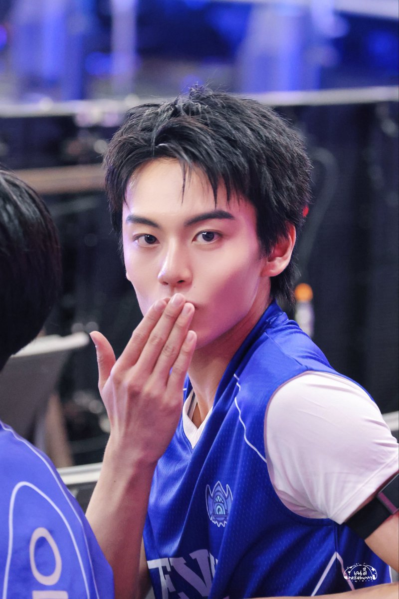 เนลี่🦖◞♡ tweet media