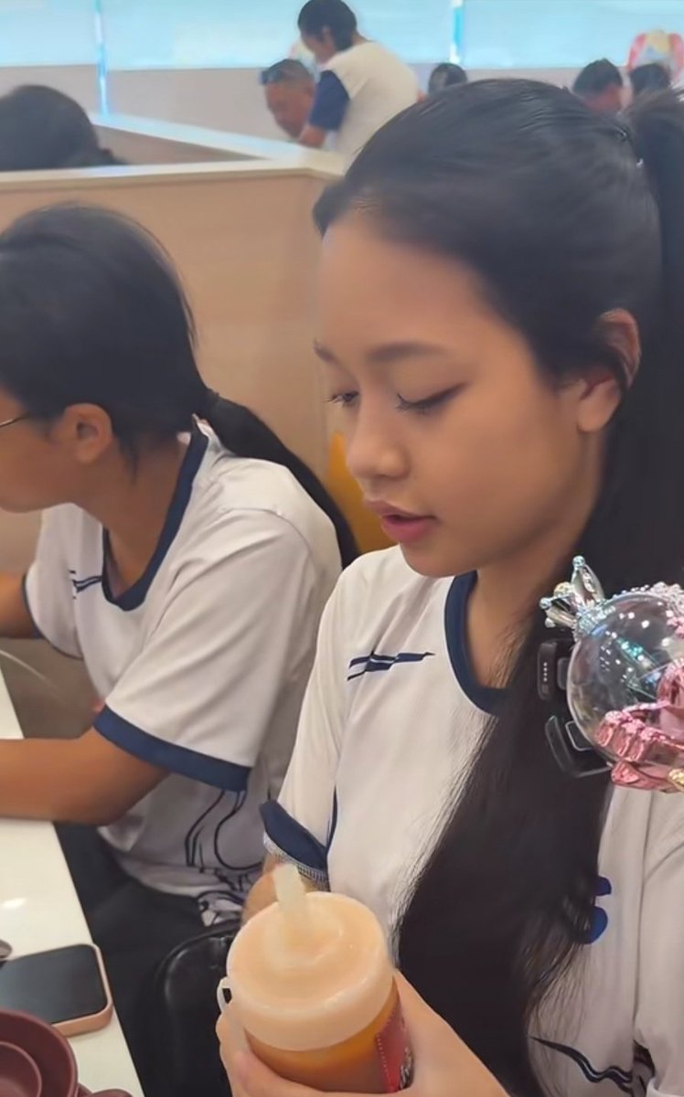 น้องมะกุ้ด tweet media