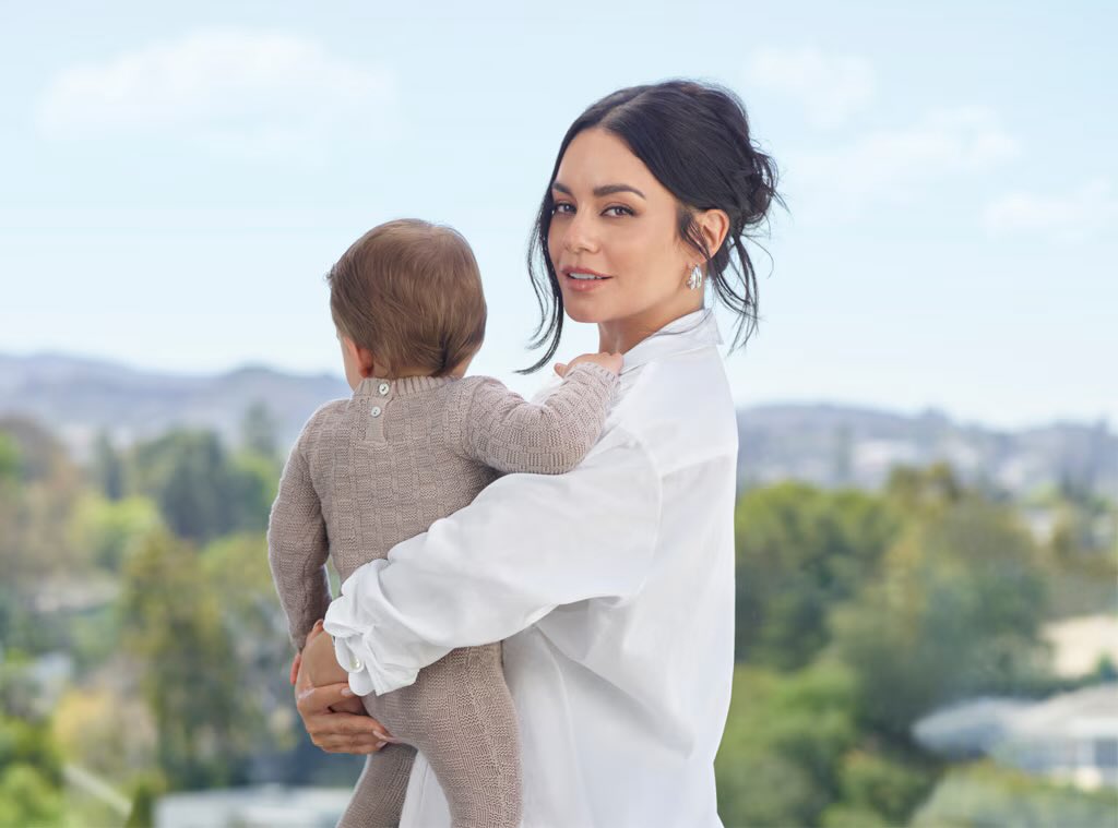 ThatDamnCameron's tweet photo. Happy Mother’s Day to this amazing person. You have done something so incredible by bringing a baby into this world, and are about to bring another. 

I couldn’t imagine this life without you, you are absolutely magnificent. I love you more than you know https://t.co/OseMRNOENI