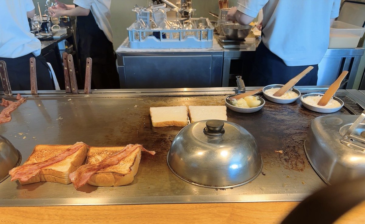 _miomio__m's tweet photo. チェックアウトしてから素敵な朝食に連れてってくれた₍ᐢ..ᐢ₎♡
ホテルの後のこういうの嬉しい https://t.co/TftignidKk