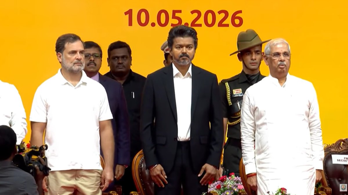 ImYorker93's tweet photo. Rahul Gandhi, who comes from a family with a long history in politics, got completely mogged by Vijay in aura, fan following, and charm.😭🔥 https://t.co/ccPIM6nTHk