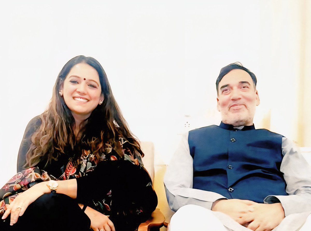 आम आदमी पार्टी के राष्ट्रीय नेता गुजरात प्रभारी एंव पूर्व केबिनेट मंत्री दिल्ली सरकार आदरणीय <a href="/AapKaGopalRai/">Gopal Rai</a> जी को जन्मदिन की बहुत बहुत बधाई एवं शुभकामनाएँ।