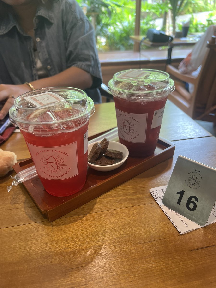 spkskx's tweet photo. @FattyNatsu it's a nice and cozy cafe, i always make sure to visit when i'm in siem reap. there's one in phnom penb also. https://t.co/pbziv04ZQc