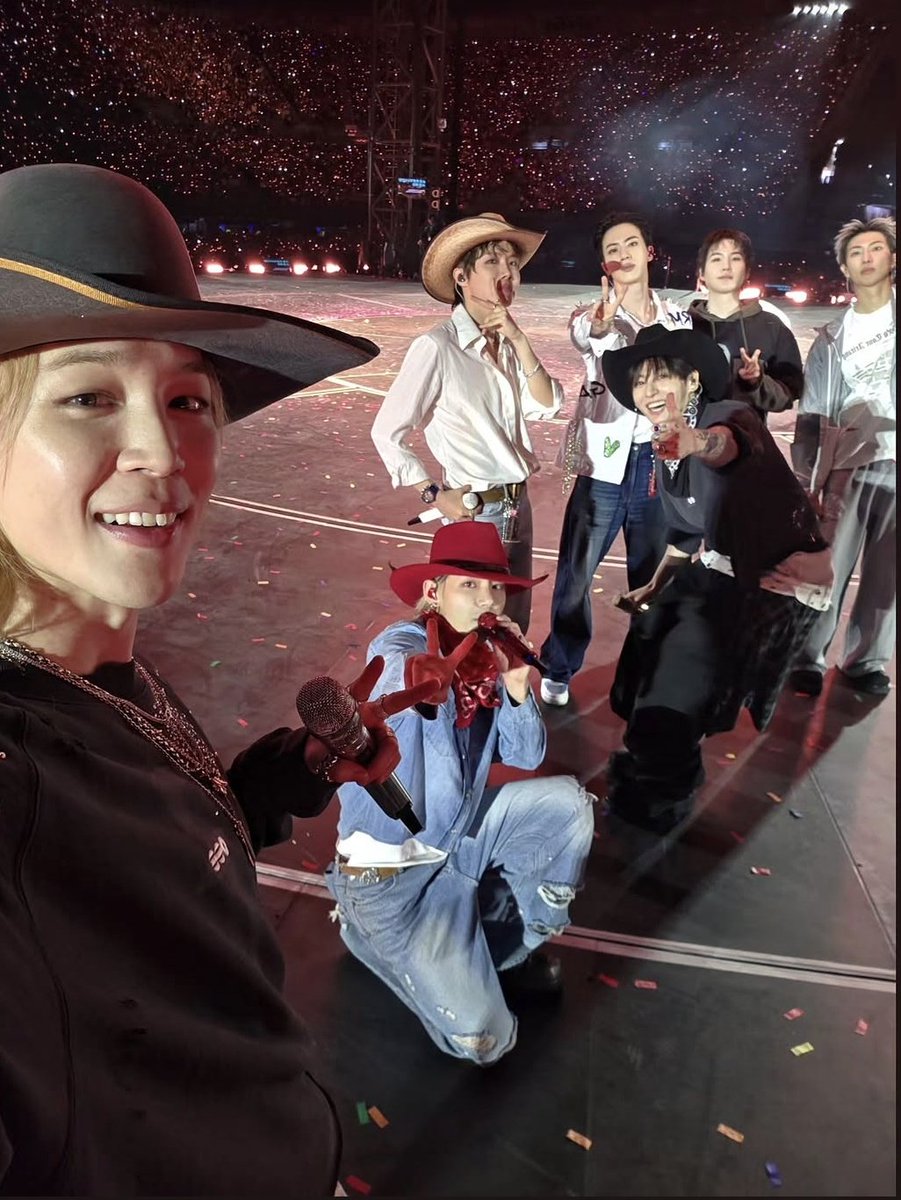 JIMIN tweet media