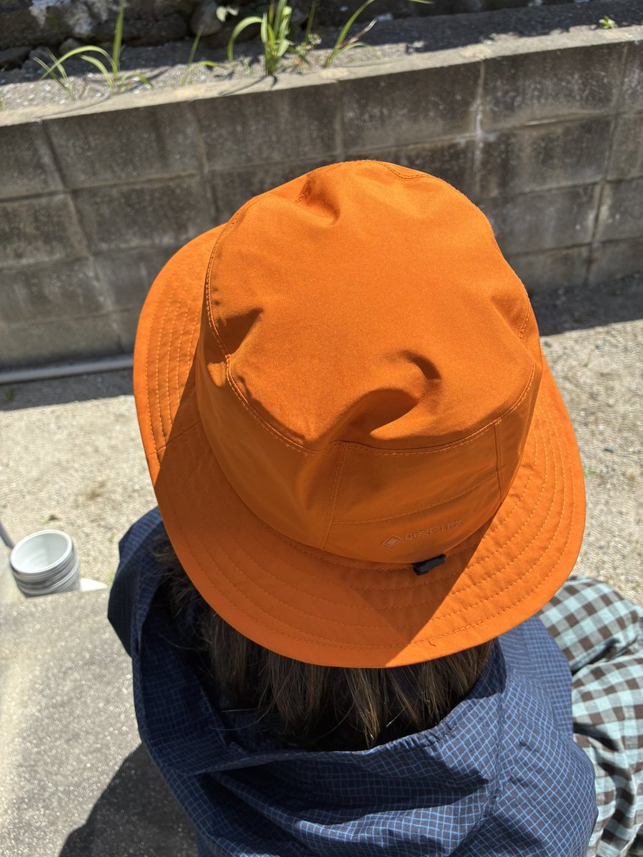 MK11base's tweet photo. 母の日、お母さんにオレンジの帽子をプレゼントしました🎁
いつもありがとう😊
すごく喜んで写真を撮らせてくれました‼️ https://t.co/3k94jH6QjO
