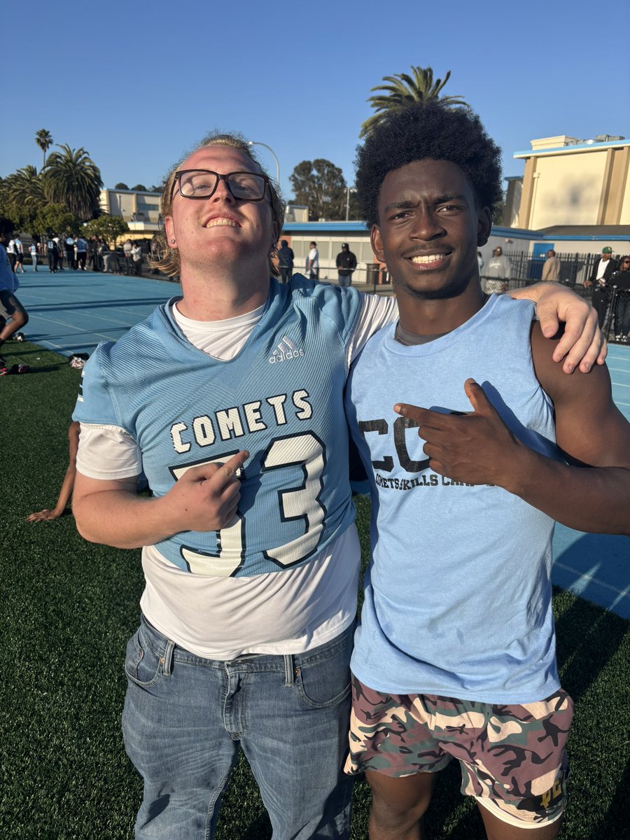 dionisms's tweet photo. Got to see one of my @MoreauFootball guys… @andrew_howard25 during the @CCCFootball_24 Skills Clinic. 
.
He is representing the brand the right way.  
.
He also got to catch up with his State Championship teammate, @SethQuynEvans. https://t.co/BTfZs9ZkUl