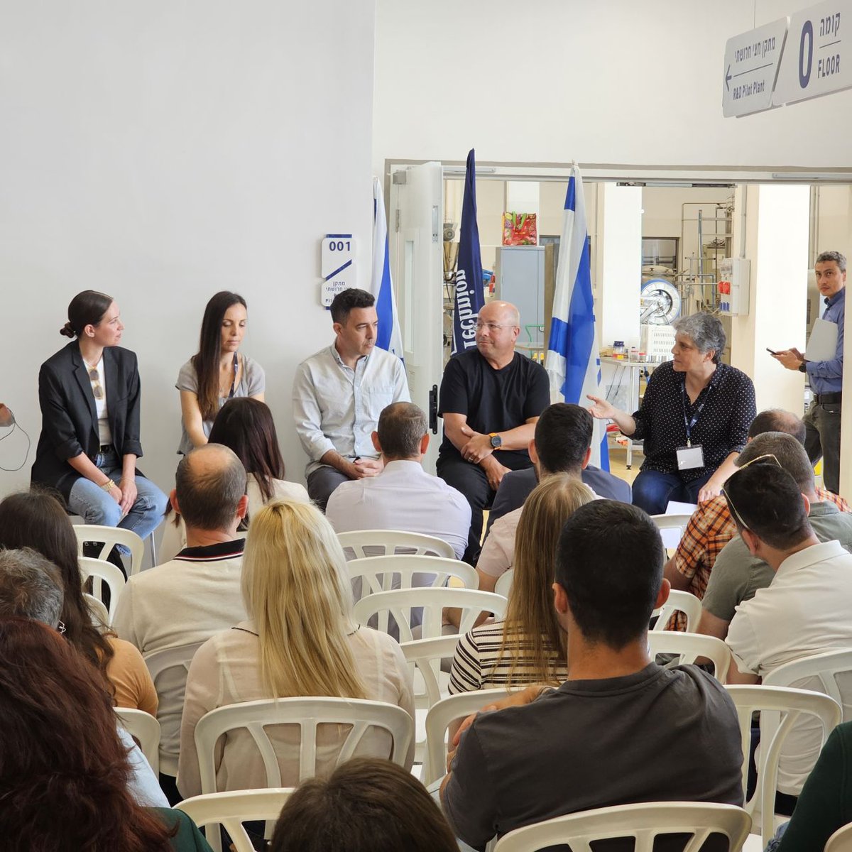 LavinFoodCenter's tweet photo. Last week, Prof. Zvi Hayouka, Director of the Lavin Food Center, joined the “FoodTech Under Fire” conference at the Technion, discussing how academia, industry, startups, and investors can support food system resilience under uncertainty.

Photo credit: Technion https://t.co/Oug9ZhXheB