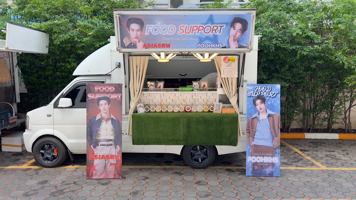 crushonasia's tweet photo. — @crushonasia และ @poohkhsfanclub  ได้ส่ง food truck ไอติมให้เอเชียและน้องพูห์ รวมถึงพี่ๆในกองทุกคน ไว้ดับร้อน ทานให้อร่อยนะคะ🍨😋

special thank : @iblueyouna  @mineportor  @peacepi__ @emilyyyy0413  @norwhor  🙇🏻‍♀️

#asiasrw #pooh_khs https://t.co/dHsfItlXFs