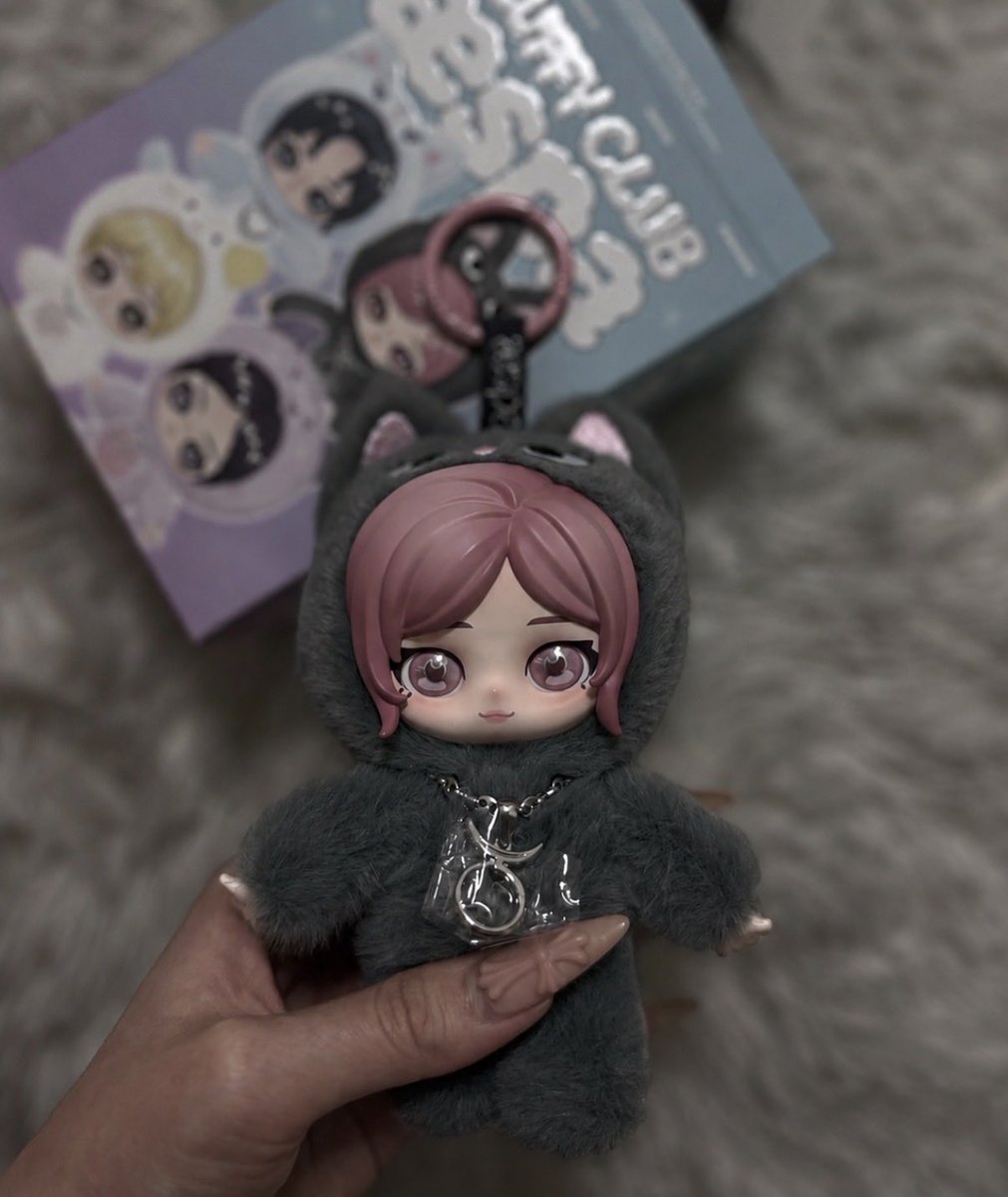 aeris2k's tweet photo. †.  ໋⋆ ☾  .˚ https://t.co/uM8uZPrKtq