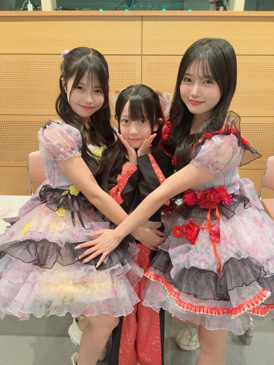 おつかれめいめい🍒🎀🍒🎀🍒 今日は今日1番嬉しかったのは 推しにぎゅ