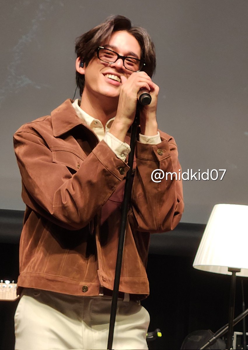 優しい笑顔に癒されました🥰

#GawinCaskey #TpopShowcaseinTokyoxGawin