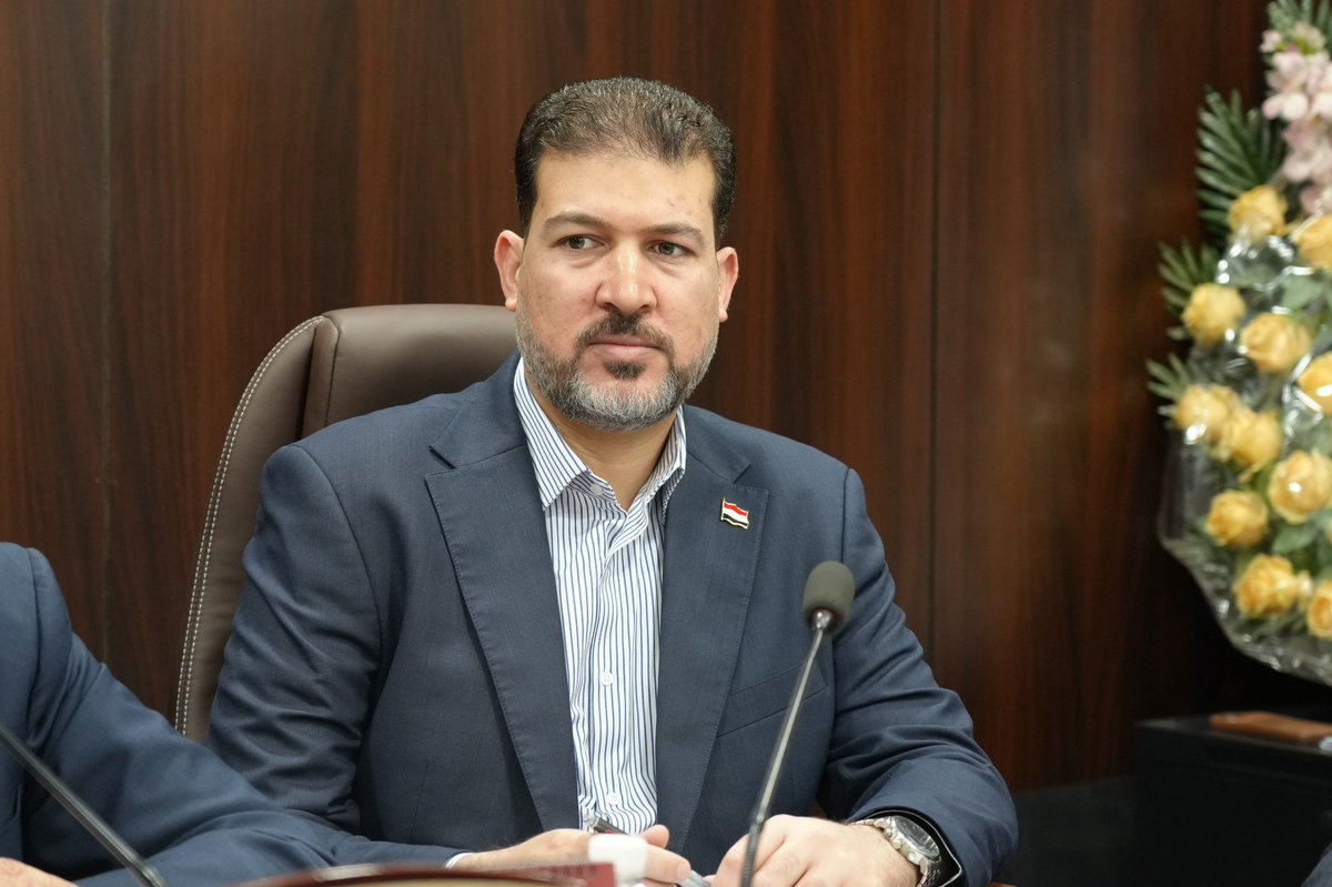 ahmadsayaddager's tweet photo. عقدنا اليوم ضمن لجنة الأمن والدفاع النيابية، اجتماعاً تشاورياً مع الكادر المتقدم لوزارة الداخلية ورئيس هيئة التقاعد، لبحث تعديل قانون قوى الأمن الداخلي ومناقشة عددٍ من الملفات المتعلقة بحقوق المنتسبين وتطوير العمل المؤسسي. https://t.co/dfo3Zk3WZl