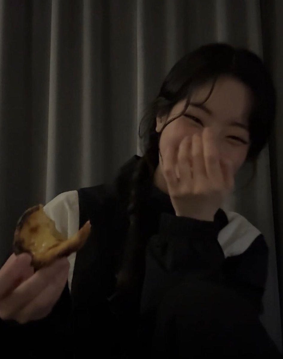 Mavie🐧 VIU AS TWICE 🍭 PI CHEOLIN 😎 tweet media
