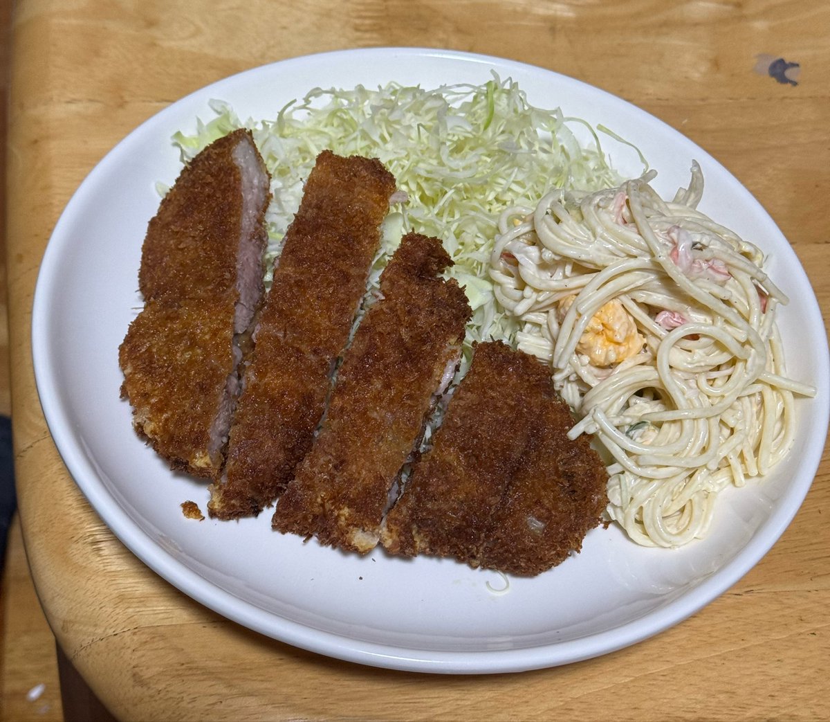 cham_556's tweet photo. 今日はトンカツよ〜🐷 https://t.co/umvUAKcwoB