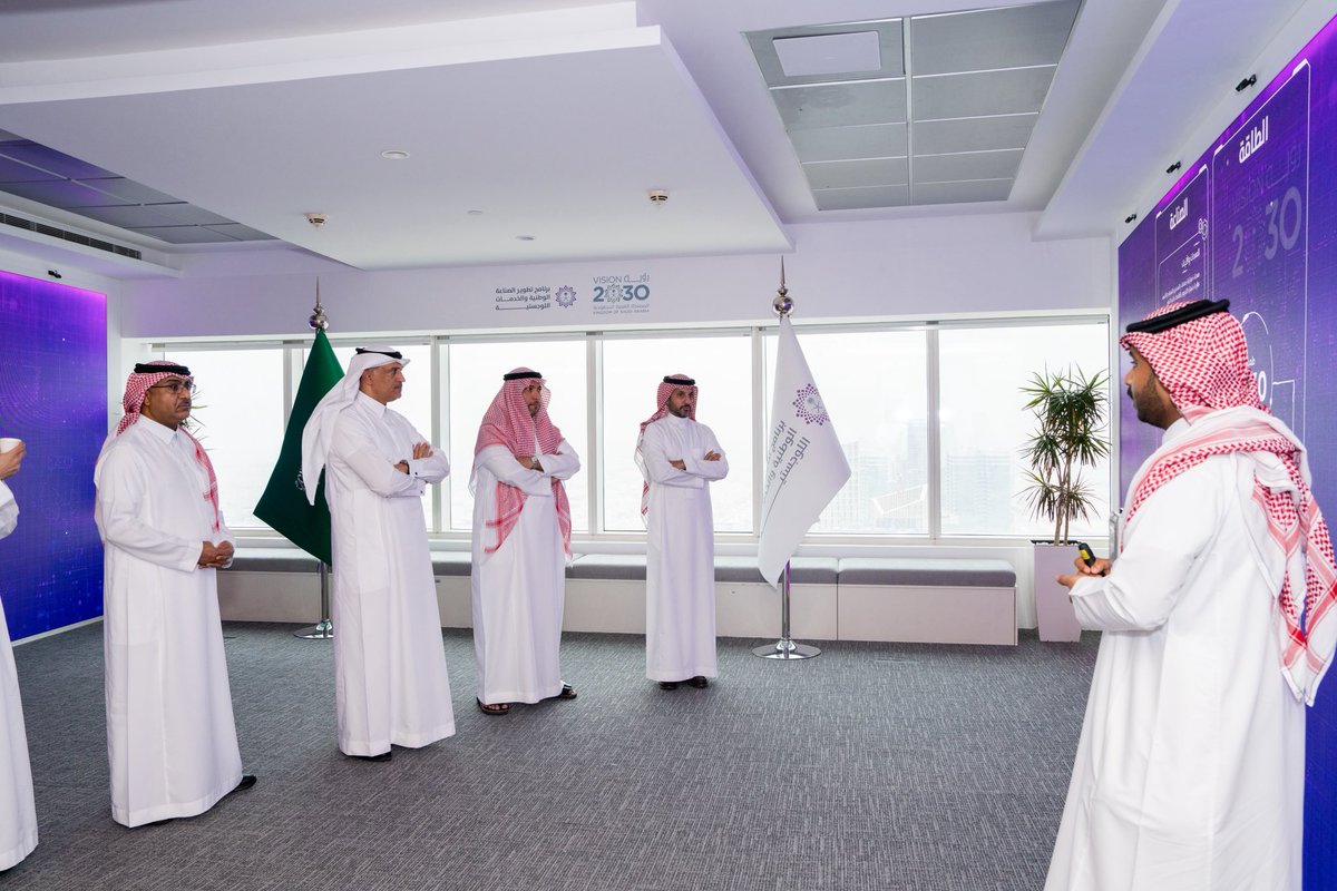 SaudiIPA's tweet photo. جانب من زيارة سعادة الرئيس التنفيذي للهيئة أ. خالد الخطاف إلى برنامج #ندلب @NIDLP_2030، حيث ناقش مع سعادة الرئيس التنفيذي للبرنامج م. جميل الغامدي فرص التعاون والتقاطعات المشتركة بين الجانبين، بما يدعم تكامل الجهود ويعزز جاذبية البيئة الاستثمارية تحقيقًا لمستهدفات #رؤية_السعودية_2030