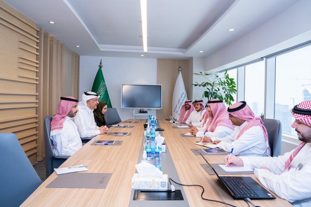 SaudiIPA's tweet photo. جانب من زيارة سعادة الرئيس التنفيذي للهيئة أ. خالد الخطاف إلى برنامج #ندلب @NIDLP_2030، حيث ناقش مع سعادة الرئيس التنفيذي للبرنامج م. جميل الغامدي فرص التعاون والتقاطعات المشتركة بين الجانبين، بما يدعم تكامل الجهود ويعزز جاذبية البيئة الاستثمارية تحقيقًا لمستهدفات #رؤية_السعودية_2030